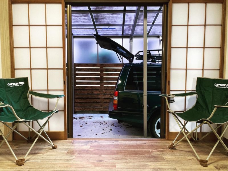 プラスガレージのある家